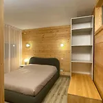 Fabe Con Jacuzzi Vista Montagna