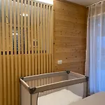 Fabe Con Jacuzzi Vista Montagna Piazza Brembana