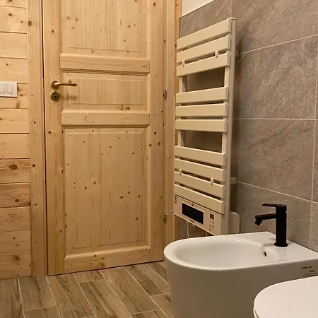 Fabe Con Jacuzzi Vista Montagna Piazza Brembana