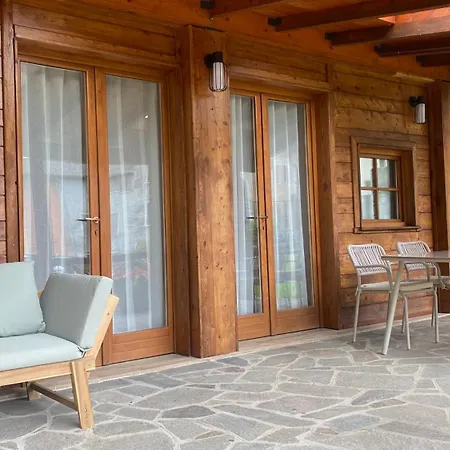 Fabe Con Jacuzzi Vista Montagna Appartamento