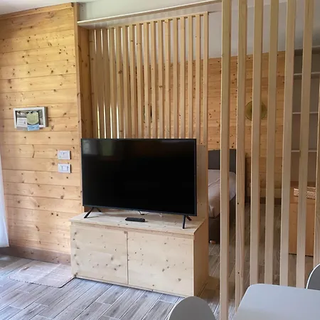 Fabe Con Jacuzzi Vista Montagna